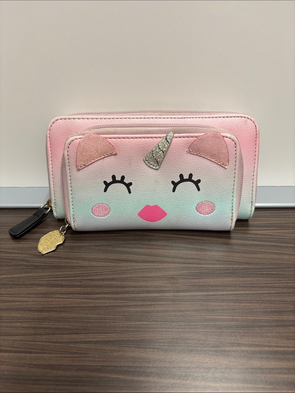 Betsey Johnson Girls Pink Unicorn Zip-Around Wallet